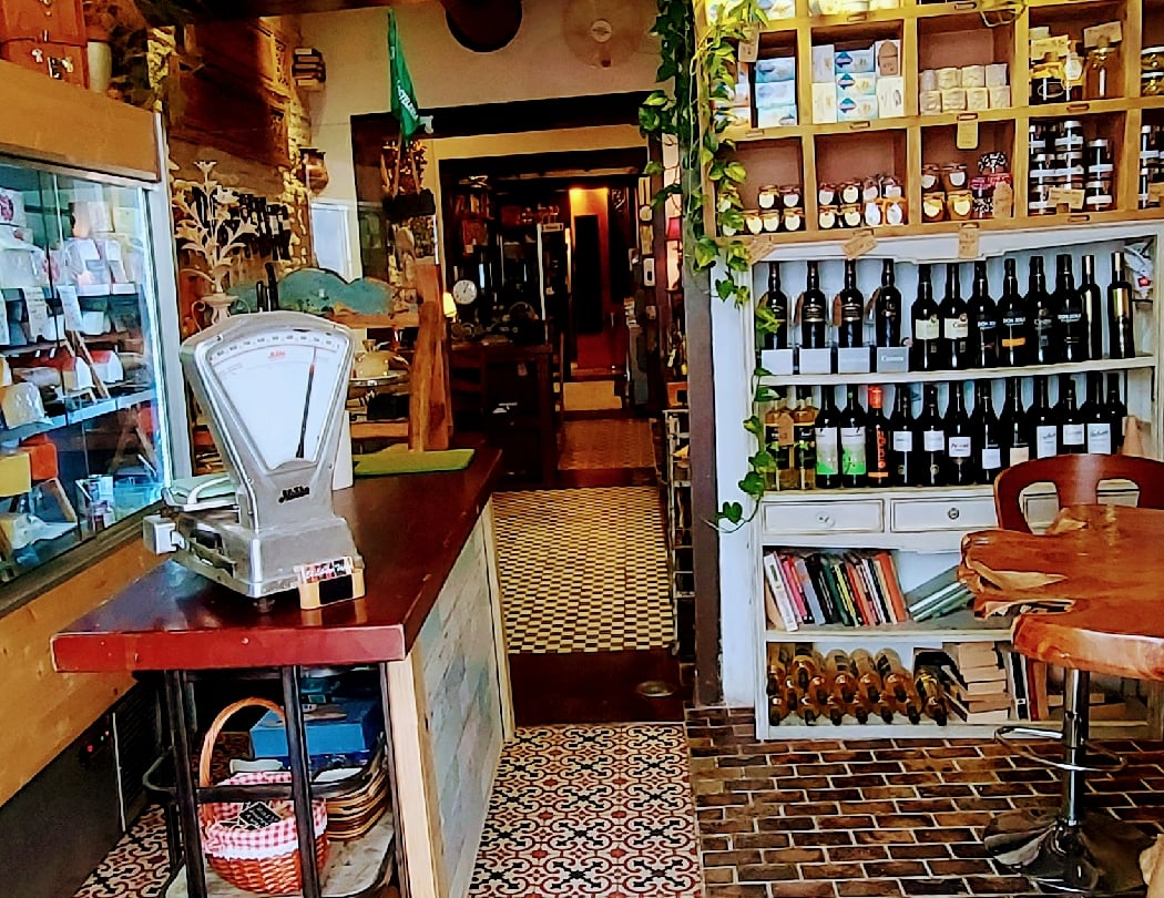 El Librero Tapas Y Quesos 1